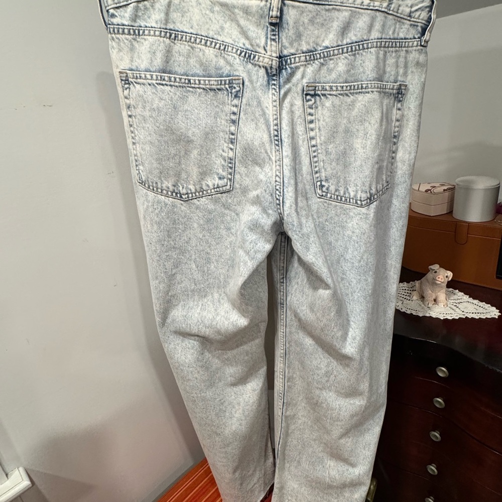 GAP Acid Wash Denim Jeans - Picture 3 of 8